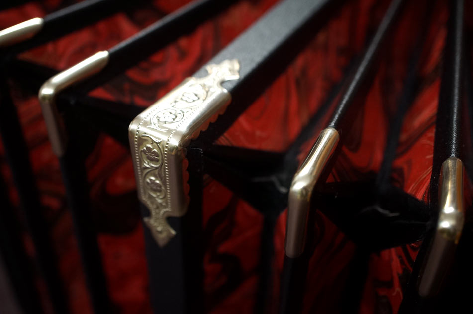 Silberecken an einem neuen Balg mit Keramik-Papier